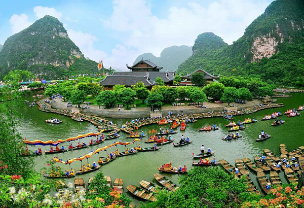 NINH BINH 1 DAY TOUR: HA NOI - BAI DINH – TRANG AN  – MUA CAVE
